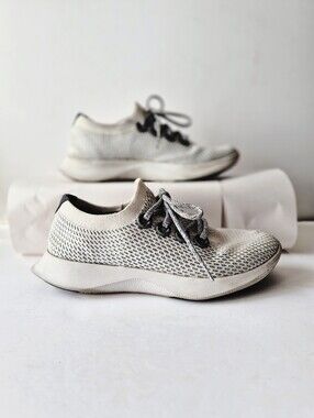 Allbirds Tree Dasher Size 9.5 Grey White Knit Running Shoes Gorpcore Athleisure